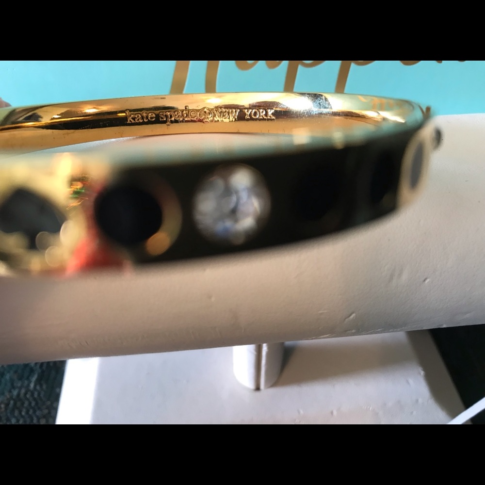 REDUCED!!!NWOT Kate Spade Spot The Spade Bangle - Picture 9 of 9
